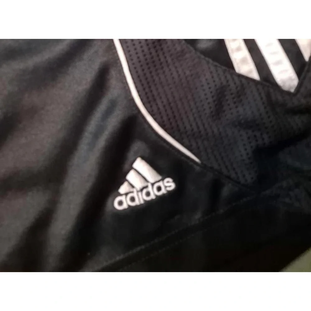 Adidas Shorts Black with With Stripes Size‎ XL